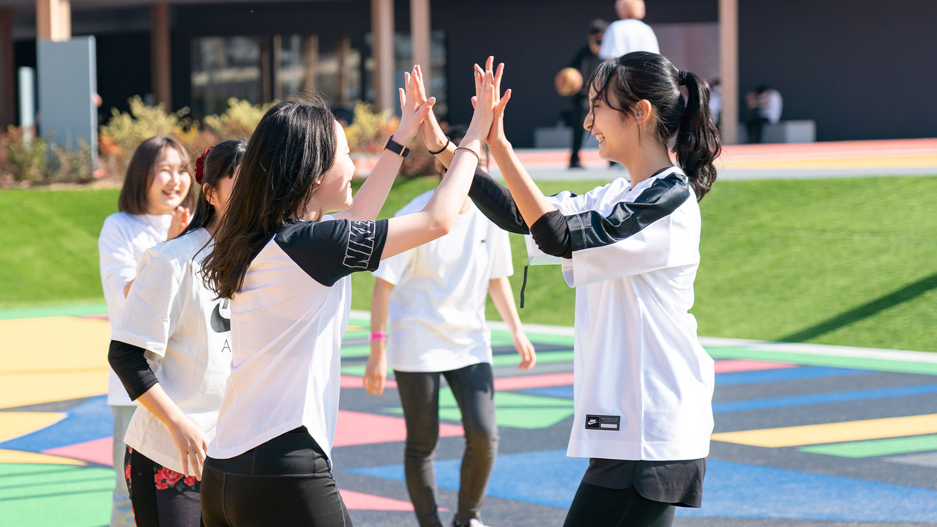 女の子のエンパワーメント促進にむけた国際ガールズ デーのナイキのアクション Fly Basketball Culture Magazine バスケットボール ファッション カルチャー マガジン