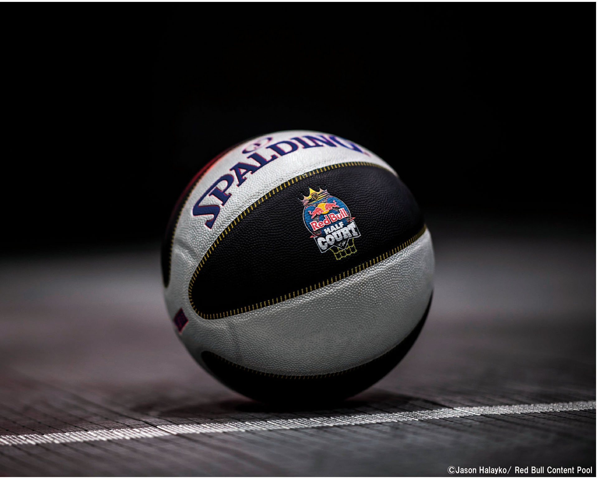 SPALDINGが今年も「Red Bull Half Court」をサポート ｜ FLY BASKETBALL CULTURE MAGAZINE ｜  バスケットボール ファッション・カルチャー マガジン