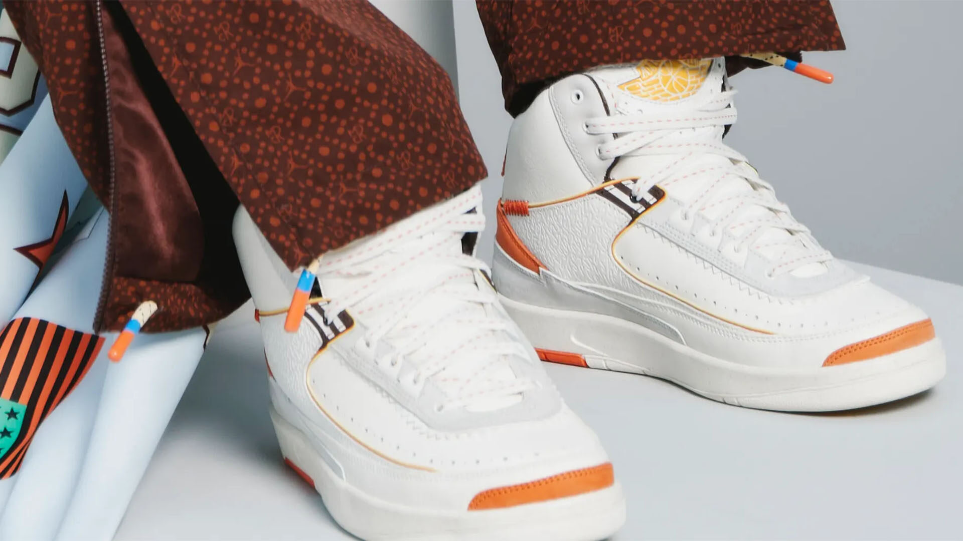 AIR JORDAN 2 x Maison Chateau Rouge 'Orange and Sail' ｜ FLY