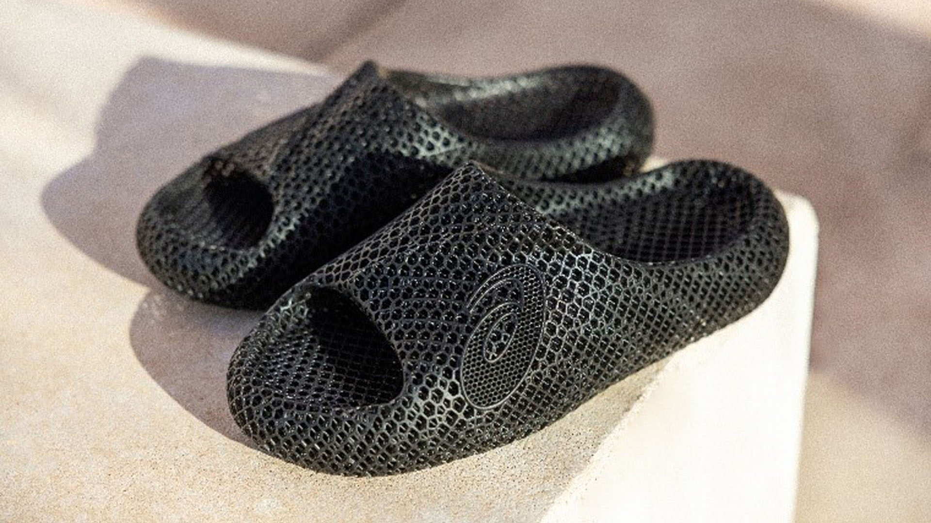 アシックスから「ACTIBREEZE 3D SANDAL」が7月20日(水)登場！ ｜ FLY 