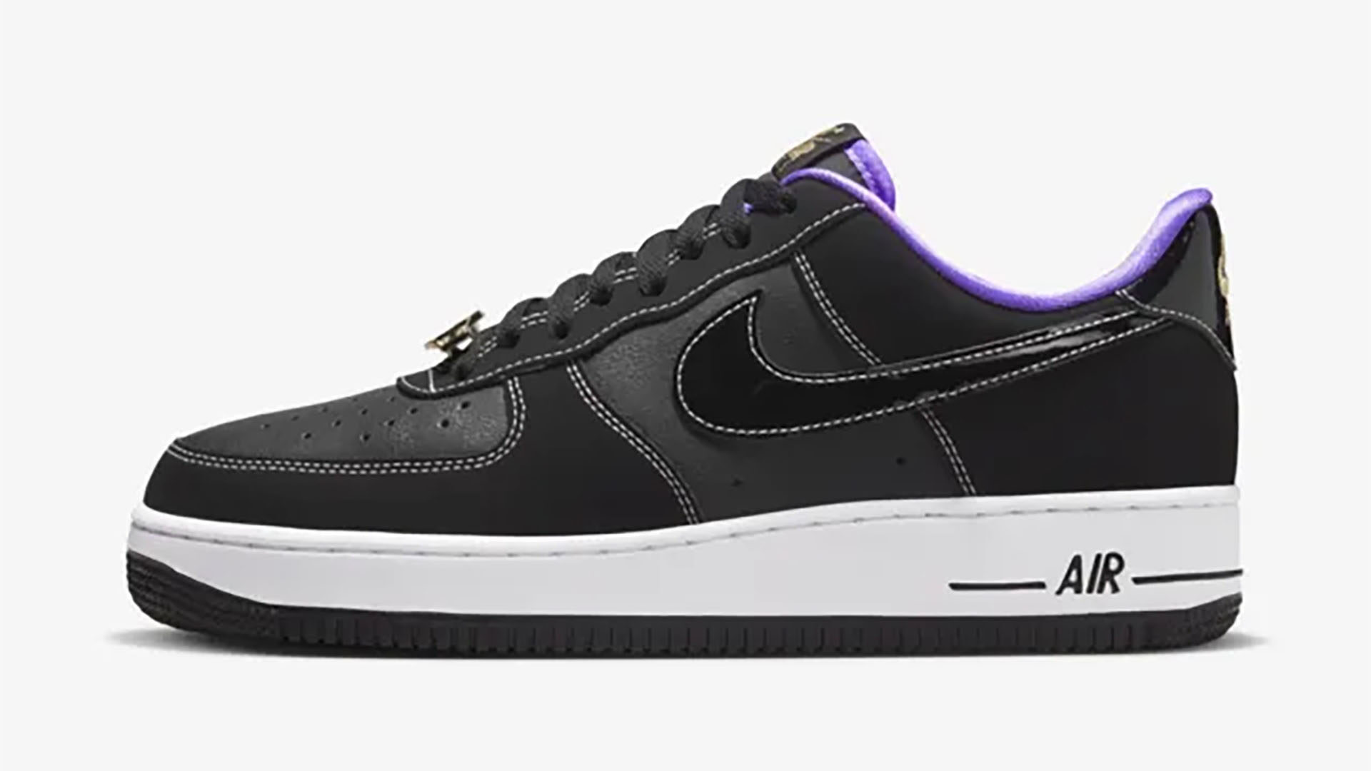 即決可能　nike air force 1'07 LV8