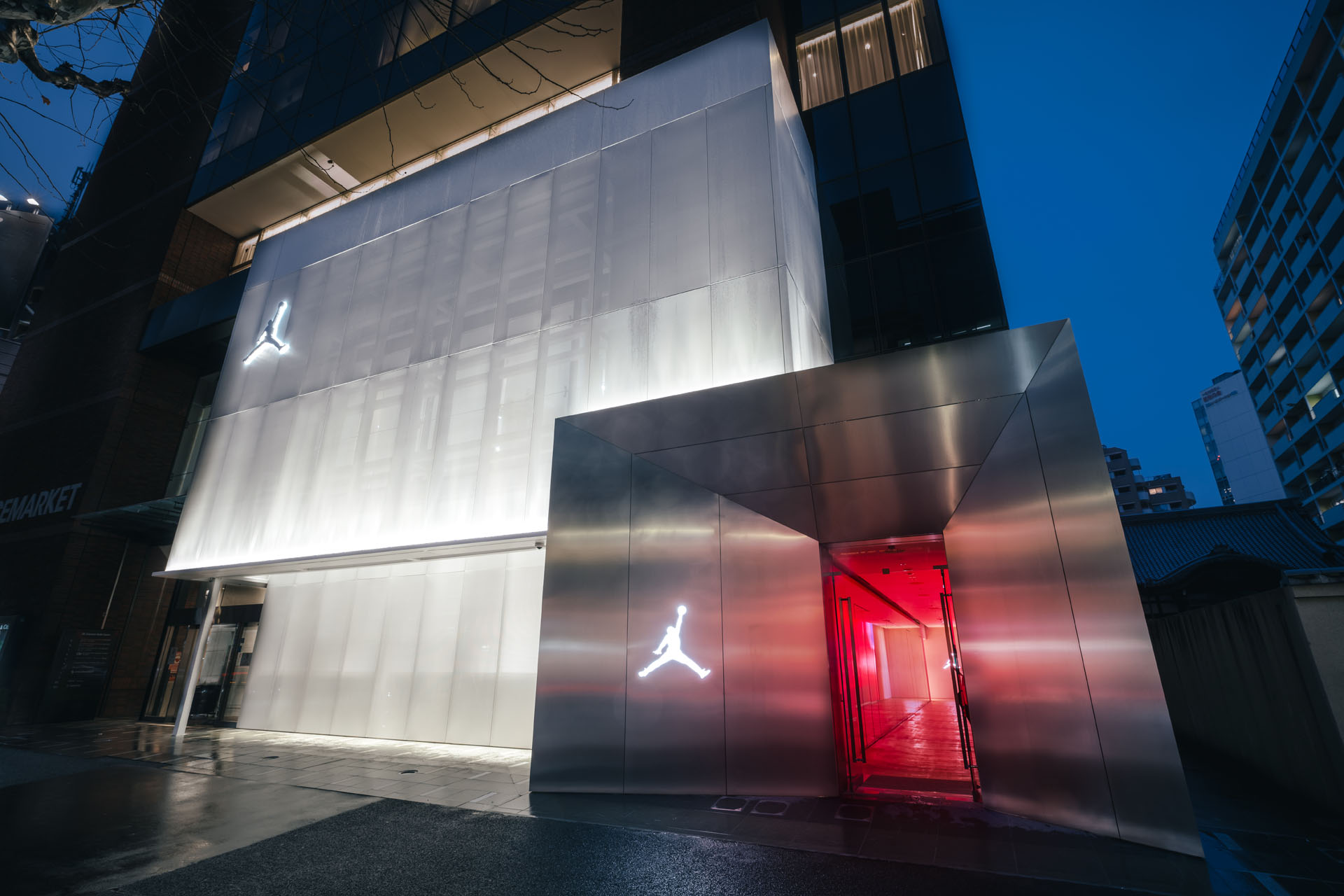 日本初のジョーダンストア 「JORDAN WORLD OF FLIGHT SHIBUYA」が3月25